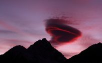 Attachment file for Heart Shaped Cloud 18 of 57 - Real Picture Red Cloud on Mountain