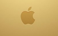 10 Alternative Wallpapers for Apple iPhone 11 - 05 - Gold Background and 3D Logo