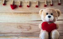 Cool Wallpaper with Teddy Bear Holding Heart Love