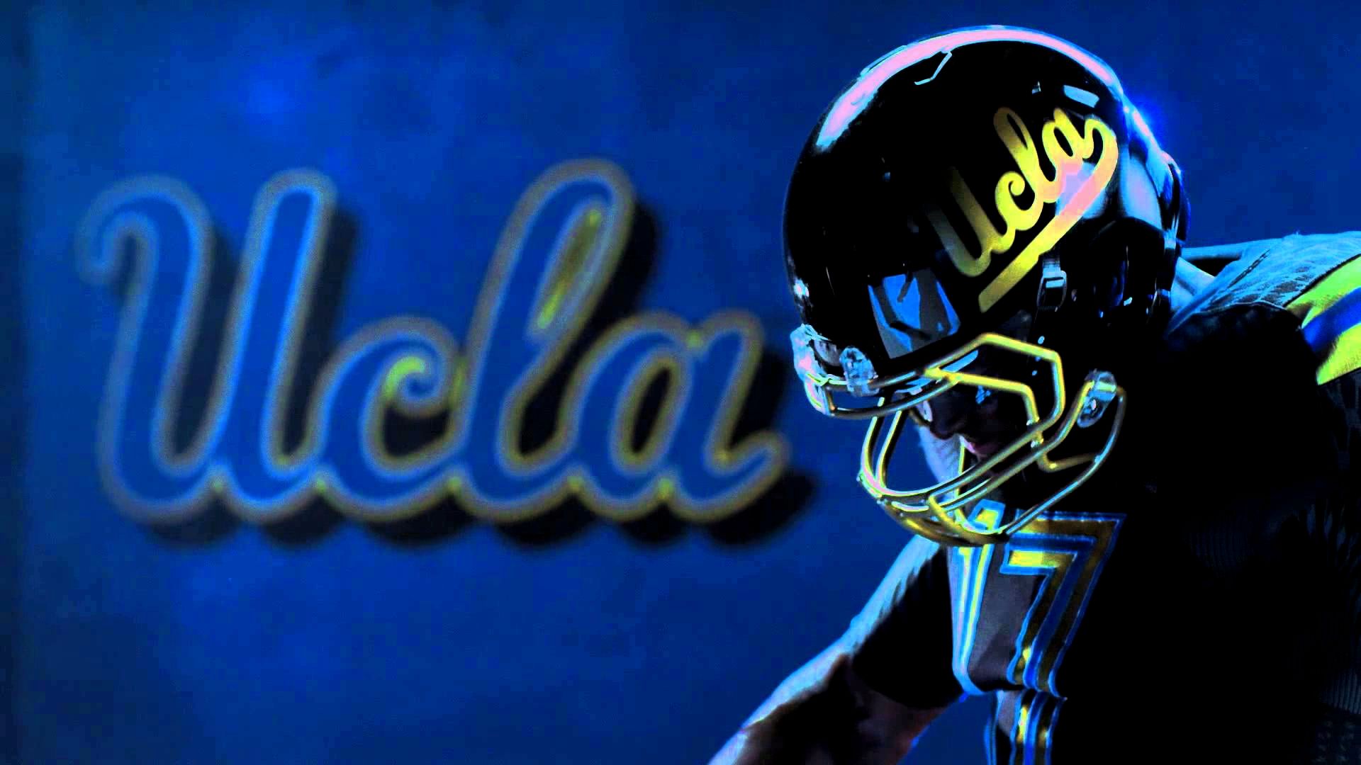 UCLA Football Wallpaper With Picture Of Helmet On Grass - HD Wallpapers ...